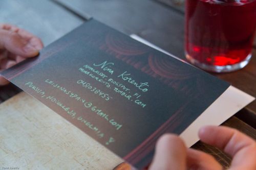 Nina Korento, professionaali lurjus. Yllätyshyökkäykset ja puvustus tilauksesta. (kuva: Tomi Junnila)