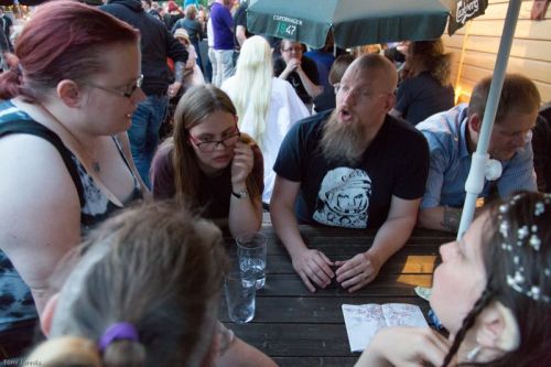 Jos en esitä parasta oranki-imitaatiotani, tätä tilannetta ei voi järjellisesti selittää. (kuva: Tomi Junnila)