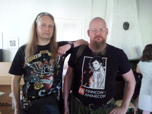 Kuvassa Tero Ykspetäjä, joka aikanaan tutustutti minut laajempaan fandomiin Viikinsaaren kesäretkellä 1996. (kuva: Anne Leinonen)